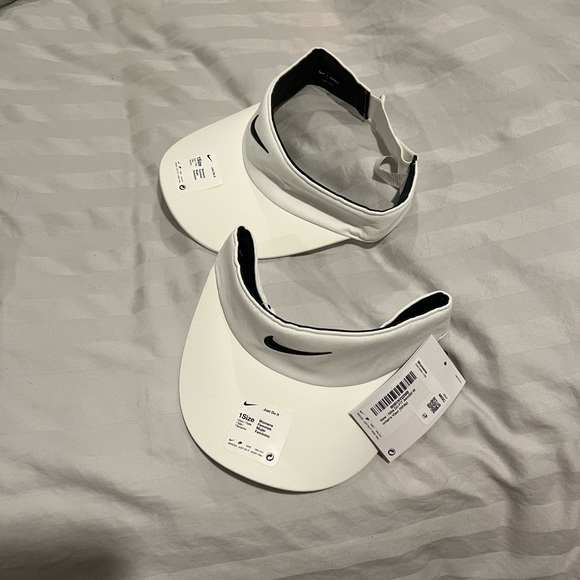 Two white Nike visors - Picture 4 of 11